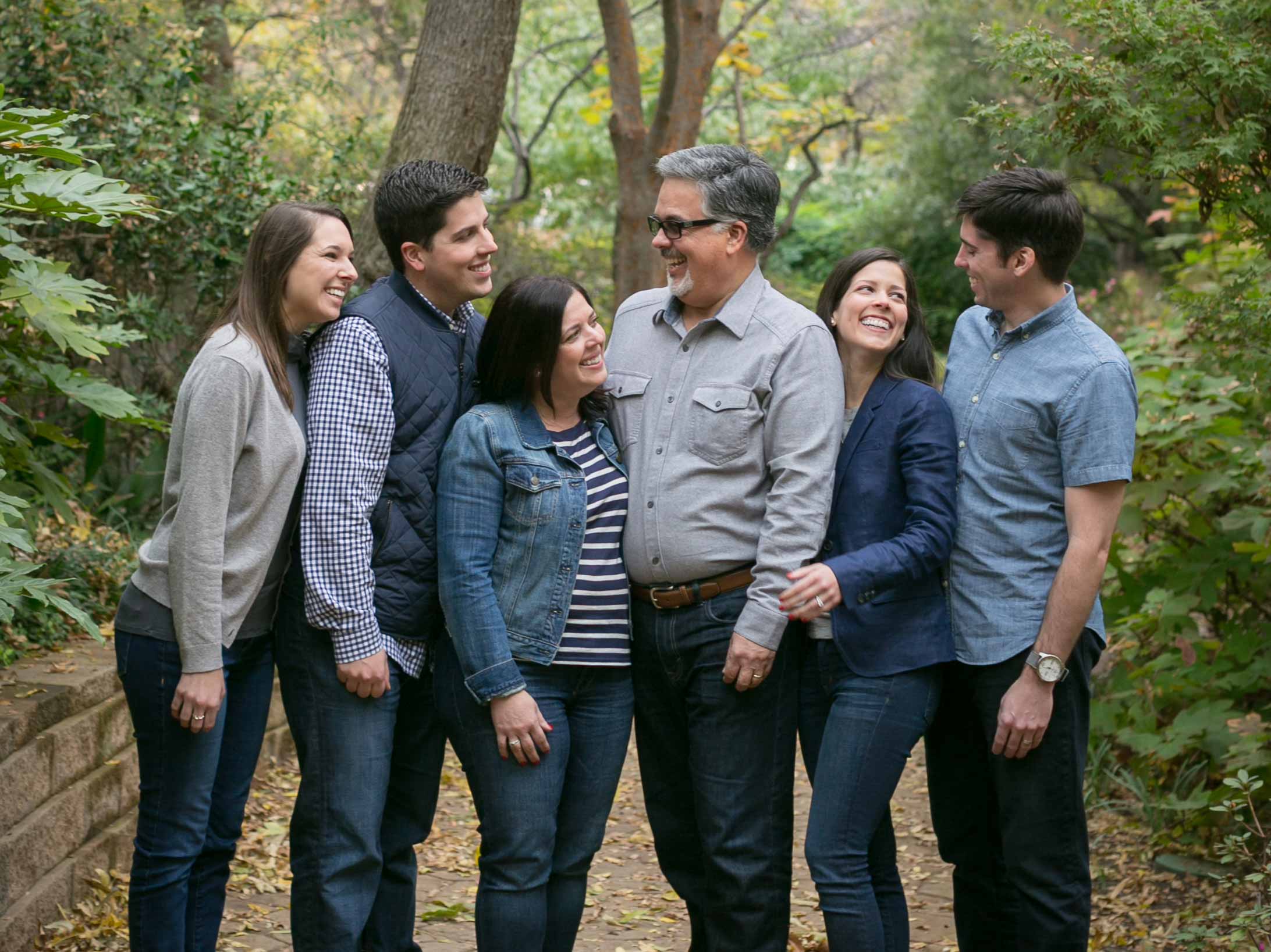 Top 6 Reasons Why You Should Have Family Portraits Taken